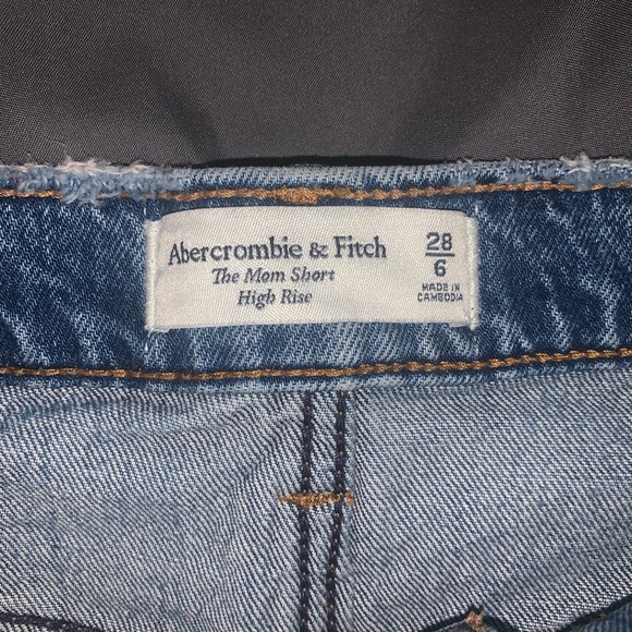 ABERCROMBIE High Rise “Mom Short” Size 28/6 - Picture 3 of 3
